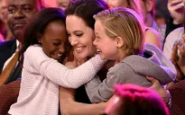 Cuộc sống hạnh phúc của đại gia đình được Angelina Jolie nhận nuôi