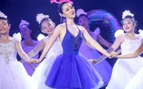 Linh Nga đẹp như mộng trên sân khấu