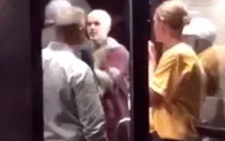 Đánh người, Justin Bieber ăn "trái đắng" bên ngoài khách sạn