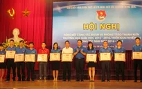 Khen thưởng nhiều tập thể, cá nhân có thành tích xuất sắc năm 2015- 2016