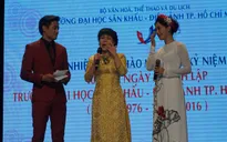 Việt Hương bật khóc trong ngày hội ngộ thầy cô