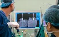 Bệnh viện đầu tiên có máy O-arm hiện đại giúp phẫu thuật cột sống