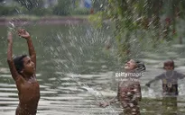 Trải nghiệm sợ hãi trong ngày nắng hơn 50 độ C ở Ấn Độ