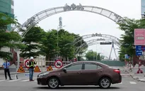 Đà Nẵng cấm ô tô qua cầu Sông Hàn 6 tháng