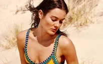 Thiên thần Victoria's Secret đẹp hút mắt với bikini hè