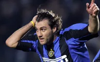 “Bò mộng” Vieri bất ngờ trở lại thi đấu tại Trung Quốc ở tuổi 43