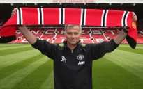 HLV Mourinho đã hứa những gì trong ngày đầu làm việc ở Man Utd?