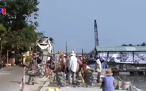 Xây kè sông Hoài, nhà cổ ở Hội An lún, nứt