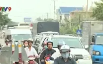 Liên tục kẹt xe trên Quốc lộ 1 do cầu hẹp