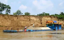 Mở đợt cao điểm xử lý vi phạm khai thác cát, sỏi lòng sông