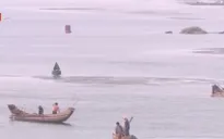 Sông Thạch Hãn bị cày xới vì cát tặc