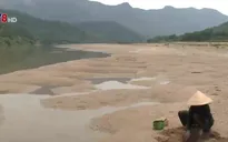 Khan hiếm nước ngọt, người dân phải uống nước... sông