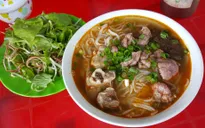 Thưởng thức ẩm thực chuẩn xứ Huế tại Thủ đô