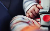 Nhiều trẻ em tại Mỹ tử vong vì bị bỏ quên trên xe ô tô