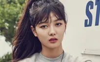 "Tiểu tiên nữ" Kim Yoo Jung nhập viện vì áp lực