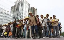 Lao động nước ngoài ở Malaysia phải khám bệnh định kỳ