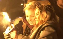 Sôi động lễ hội cầu lửa đón năm mới ở Scotland