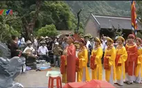 Hàng nghìn người nô nức dự Lễ hội Tràng An