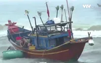 Ngư dân Quảng Bình thiệt hại do lốc xoáy