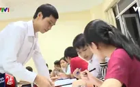 Thăm các lớp học nghĩa tình của những người thầy đặc biệt