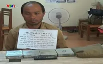 Bắt đối tượng vận chuyển 4 bánh heroin từ Lào về Việt Nam