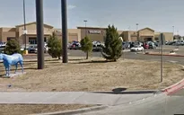 Mỹ bắn hạ nghi phạm có vũ trang tại Walmart