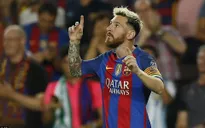 Messi vượt mặt Ronaldo tại Champions League