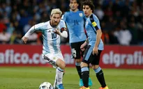 Messi tái xuất, Argentina chiếm ngôi đầu