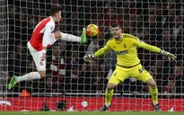 Kém duyên trước Soton, Arsenal bị Tottenham đẩy xuống vị trí thứ 4