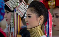 Làng phụ nữ cổ cao ở Myanmar hút khách du lịch