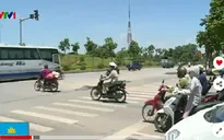 Tình trạng vượt đèn đỏ tăng cao trong đợt nắng nóng ở Thủ đô