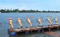500 cán bộ chiến sĩ diễn tập cứu nạn, cứu hộ đường thủy