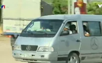 Xe né trạm thu phí qua Quốc lộ 1, Bình Định
