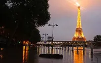Bảo tàng nổi tiếng Louvre (Pháp) đóng cửa vì ngập lụt