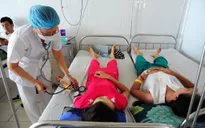Gần 60 công nhân bị ngộ độc thực phẩm tại Đồng Nai