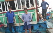 Tàu cá của ngư dân Quảng Ngãi bị tấn công