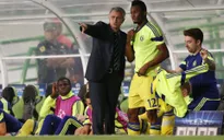 Man Utd thủ kém, Mourinho mua gấp trò cũ ở Chelsea