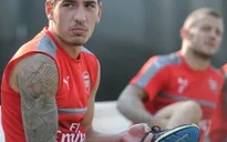 "Vua tốc độ" Bellerin bật mí ý nghĩa hình xăm chằng chịt trên tay phải