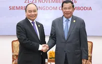 Thủ tướng Nguyễn Xuân Phúc hội đàm với Thủ tướng Campuchia Hun Sen