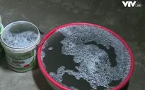 Người dân Hà Nội bức xúc vì đường nước sạch bị ô nhiễm