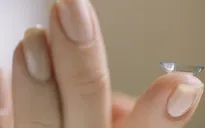 Hàn Quốc phát minh kính áp tròng cho các bệnh nhân tăng nhãn áp