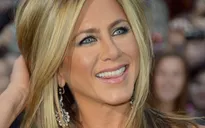 Jennifer Aniston nổi điên với báo lá cải sau tin đồn mang thai