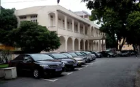 Dừng sắm xe công nếu ngân sách hụt thu