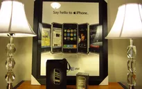Xuất hiện chiếc iPhone đời đầu chưa “bóc tem”