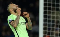 Otamendi chơi tốt là nhờ xăm hình và để râu