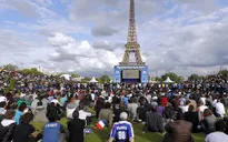 Bất chấp cảnh báo khủng bố, du khách vẫn an tâm tới Pháp xem EURO 2016