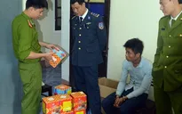 Bắt vụ vận chuyển gần 60kg pháo nổ