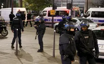 Pháp: Cướp và bắt cóc con tin tại Paris