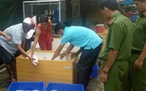 Phát hiện 850kg cá điều hồng thối trong quán cơm công nhân