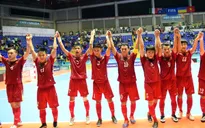 Chủ tịch VFF Lê Hùng Dũng chúc mừng ĐT Futsal Việt Nam sau kỳ tích tại World Cup